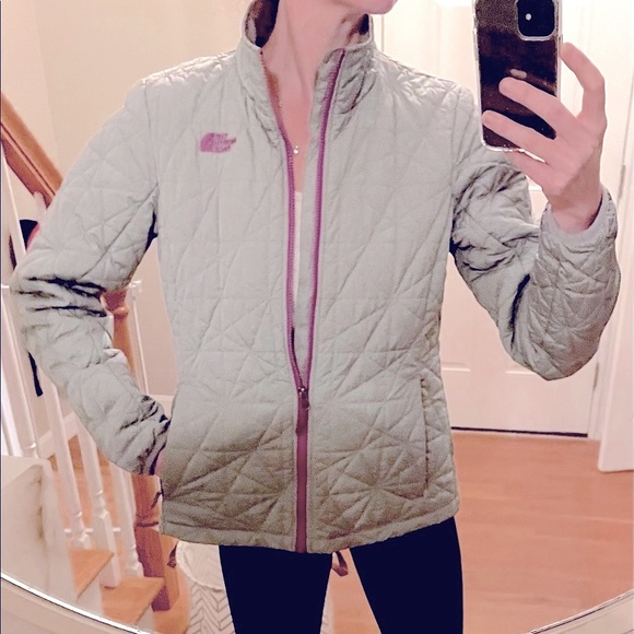 COPY - COPY - Women’s Northface jacket size L - Picture 4 of 7